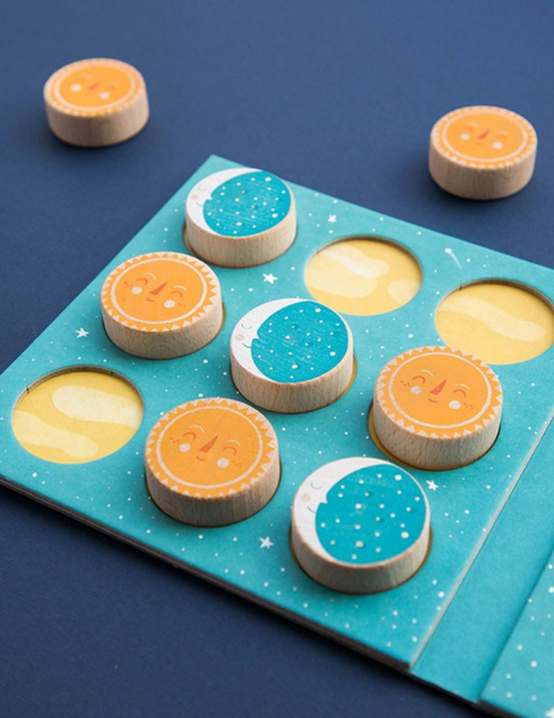 Sun & Moon Tic Tac Toe Game