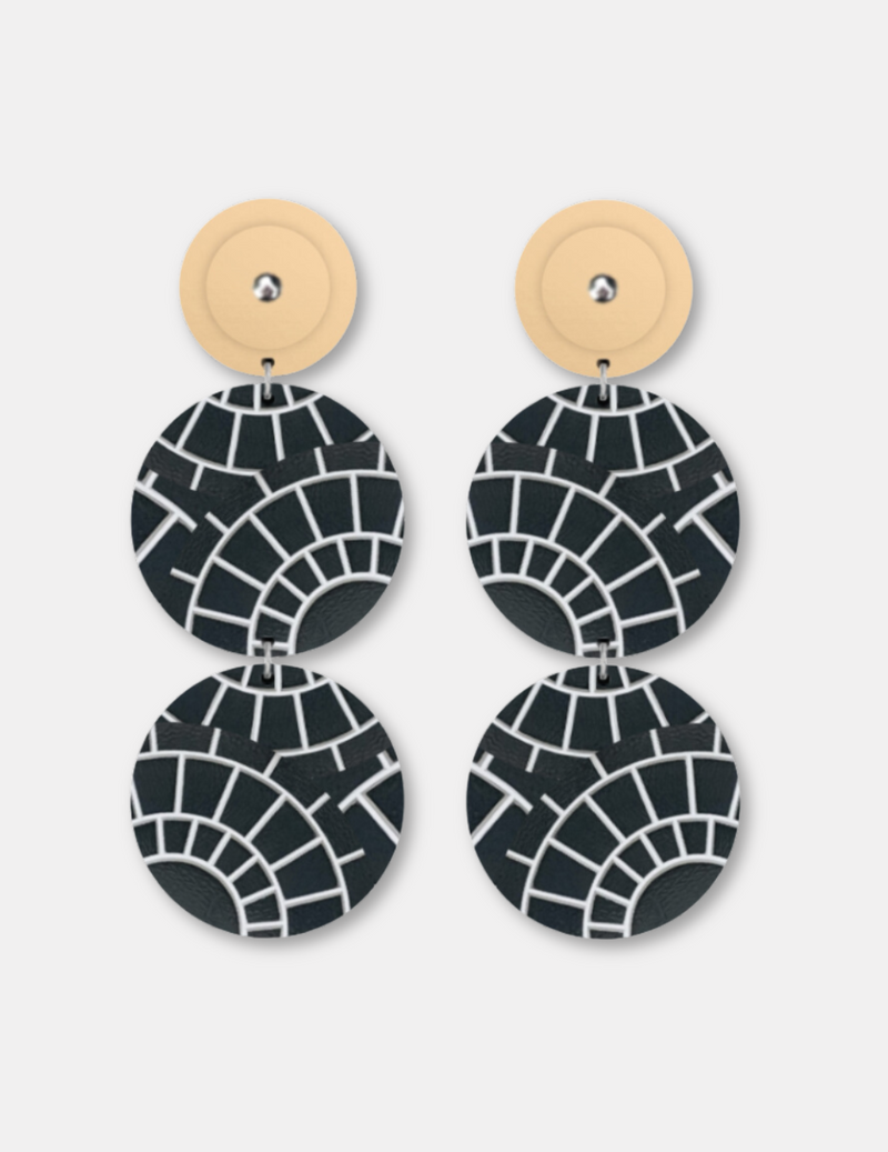 Wellington Museum Monochrome Layered Tria Circle Stud Earrings