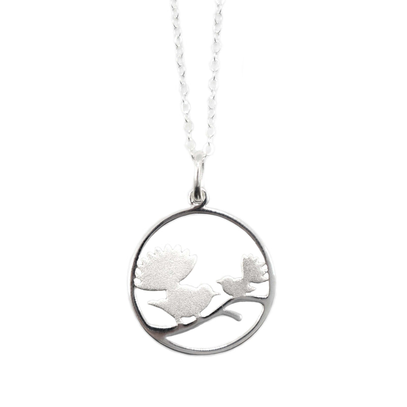 Sterling Silver Fantail Circle Necklace